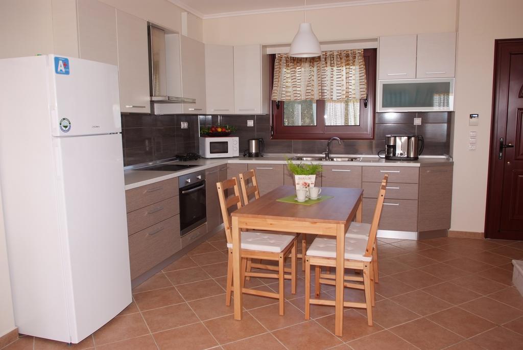 Sofia Luxury Maisonettes Nikiti  Ruang foto