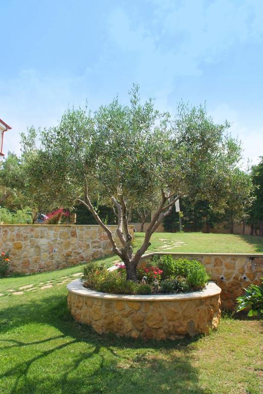Sofia Luxury Maisonettes Nikiti  Bagian luar foto