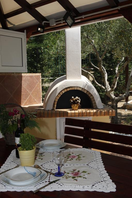 Sofia Luxury Maisonettes Nikiti  Bagian luar foto