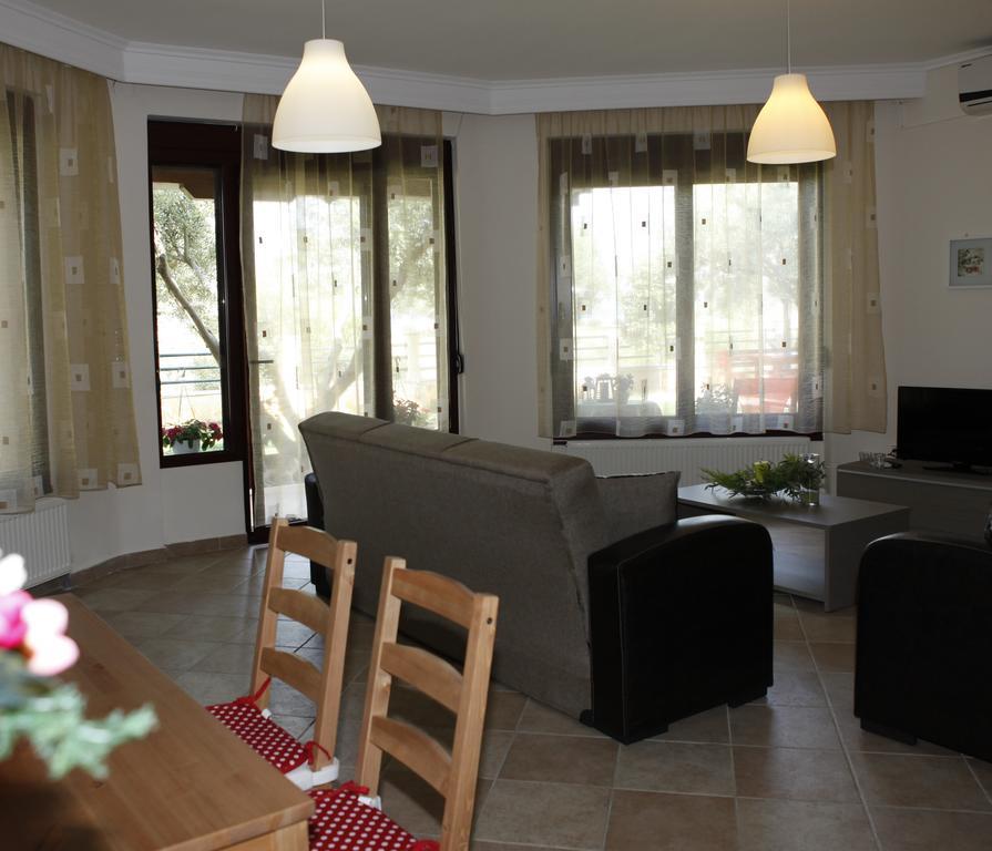 Sofia Luxury Maisonettes Nikiti  Ruang foto